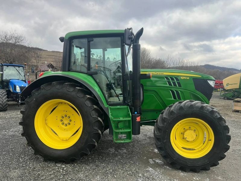 Стекло боковое левое John Deere 6115M, 6125M, 6130M, 6140M, 6150M, 6170M 2223465 фото