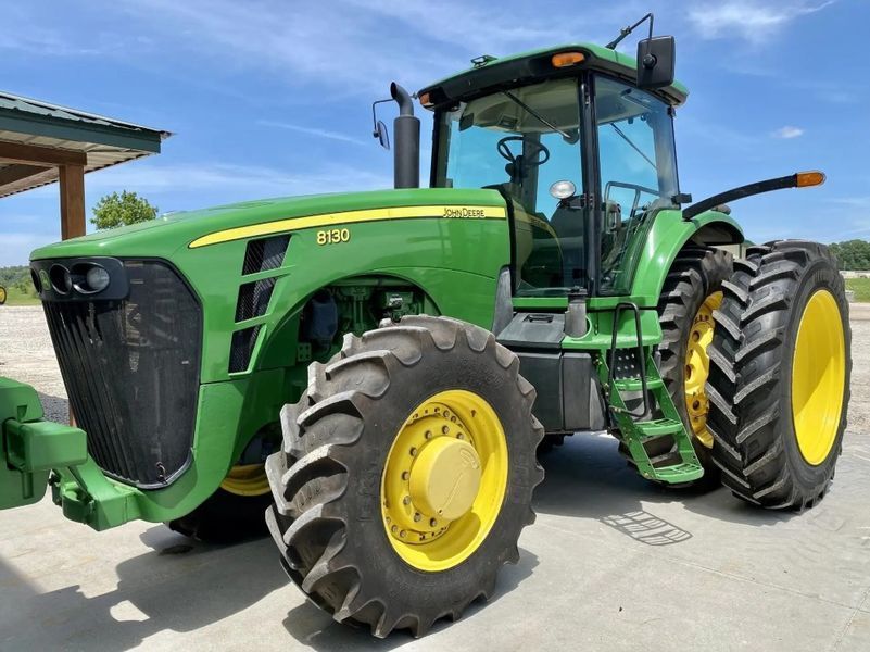 Заднее стекло трактор John Deere 8130, 8230, 8230T, 8330, 8330T, 8430, 8430T, 8530 3371 фото