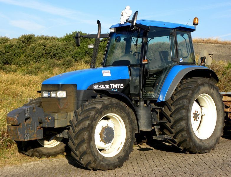 Скло переднє нижнє ліве трактор New Holland TM115 - TM190 3472 фото