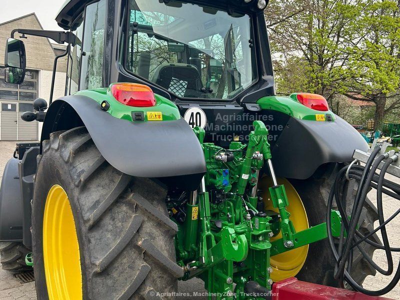 Заднє нижнє скло трактор John Deere 6090MC, 6100MC, 6110MC, R198147 2222566 фото
