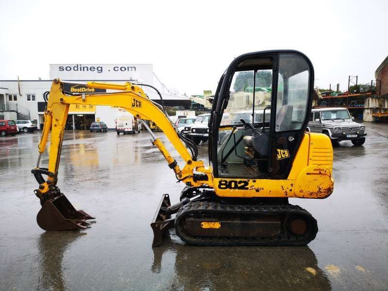 Боковое левое стекло мини экскаватор JCB 802 SUPER 802.7 803 PLUS 803, 804, 8052, 8060 3545 фото