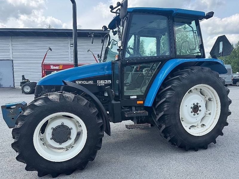 Заднє скло трактор Ford 4635, 4835, 5635, 6635, 7635 3471 фото