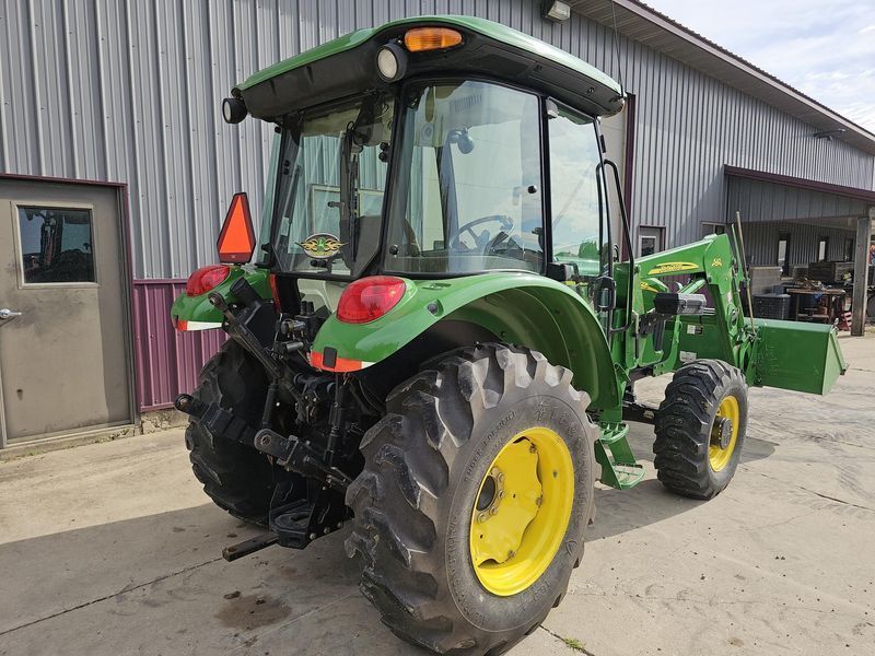 Угловое стекло левое John Deere 5225, 5325, 5425, 5525, 5625, 5725, R201574 2221304 фото