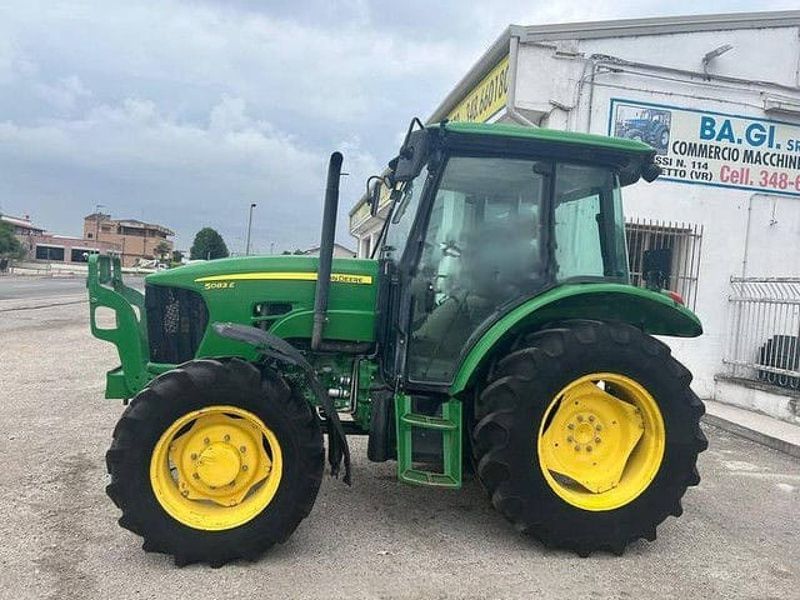 Переднее стекло трактор John Deere серия 5083E, 5093E, R201574 R204742 фото