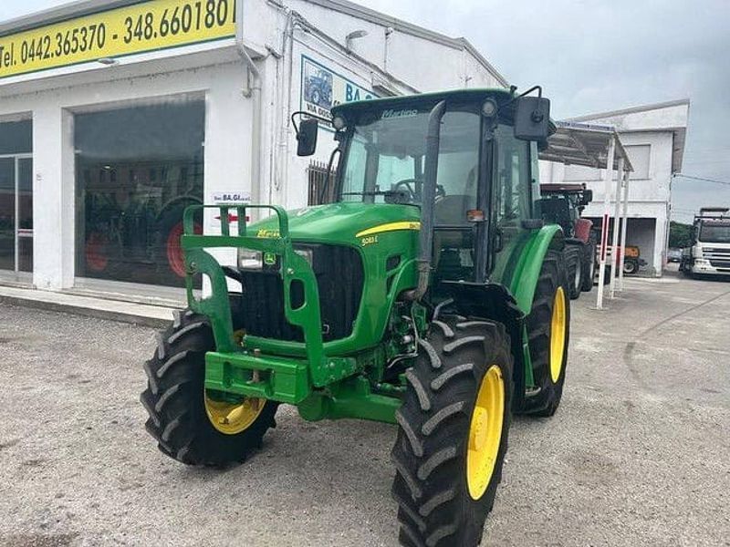 Угловое стекло правое трактор John Deere 5083 E, 5093 E, R201575 2221305 фото