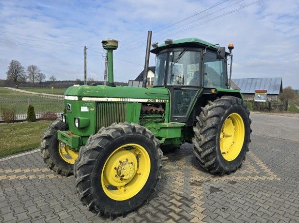 Стекло переднее нижнее John Deere 940, 1040, 1140, 1550, 1640, 1750, 1850, 1950, 2040, 2040S, 2250, 2450, 2650, 2850 3492 фото
